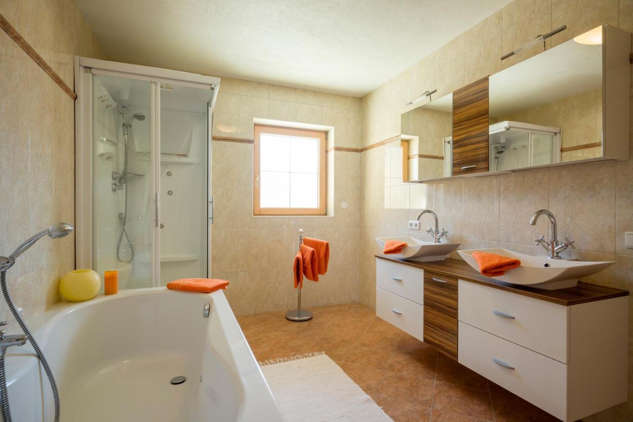 Village Apartments Ахенкирх Екстериор снимка